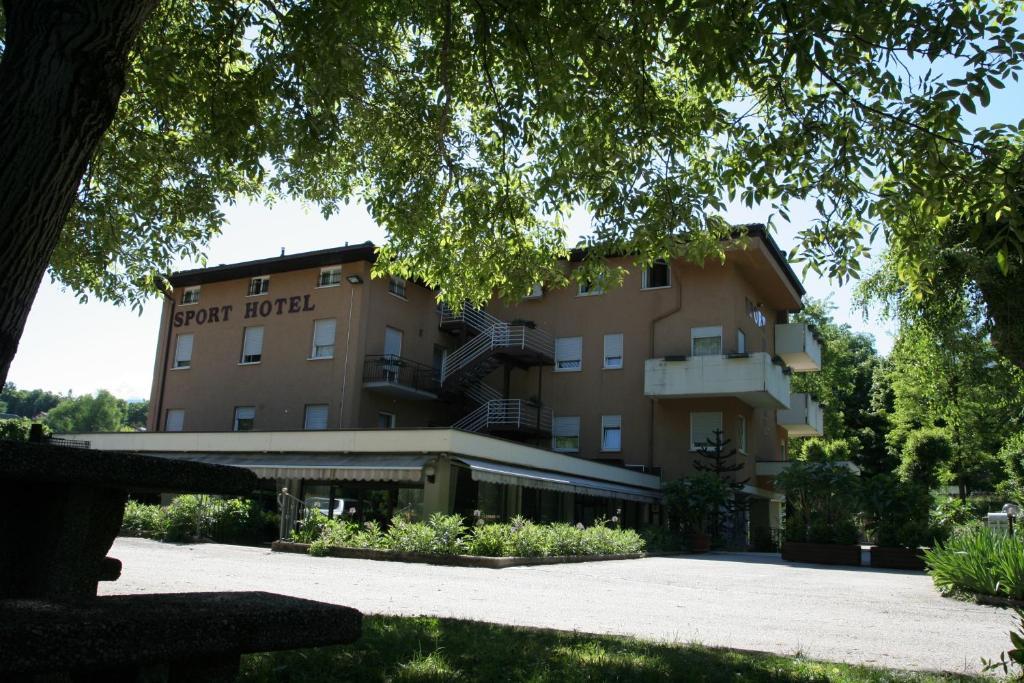 Garden House - Hotel Sport レーヴィコ・テルメ エクステリア 写真