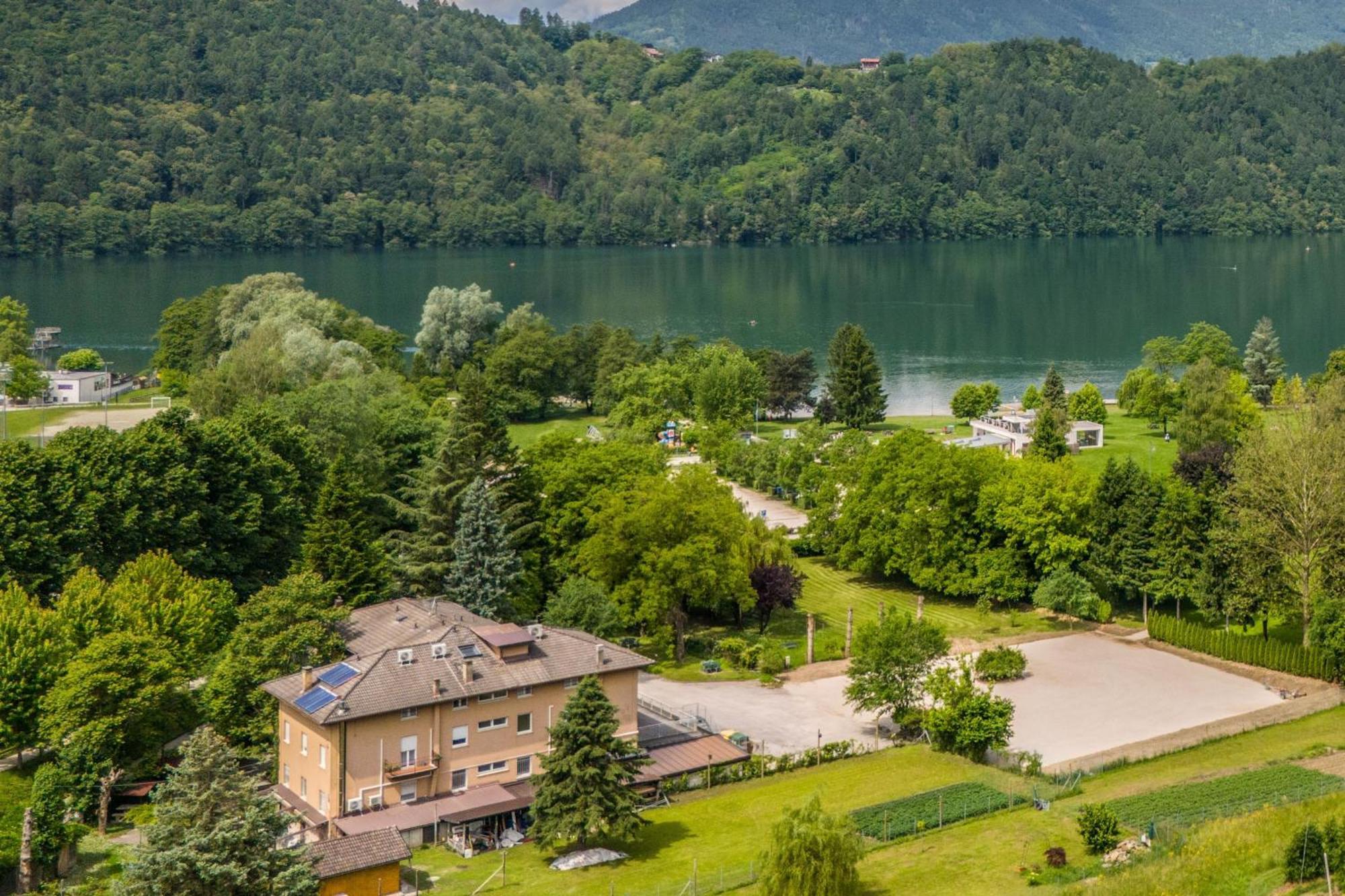 Garden House - Hotel Sport レーヴィコ・テルメ エクステリア 写真